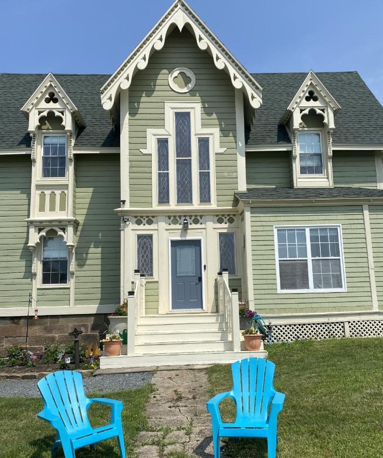 Seabank House Bed And Breakfast The Royal ピクトゥー エクステリア 写真